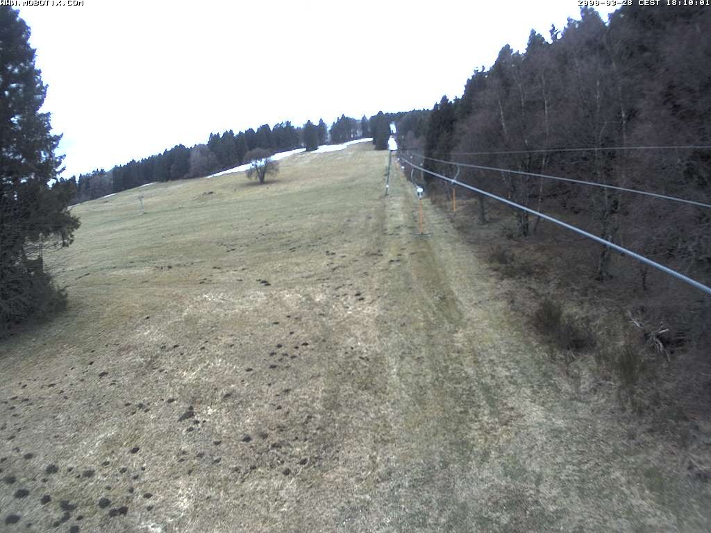 Archiv Foto Webcam Eschenberglifte Niedersfeld Blick auf die Piste