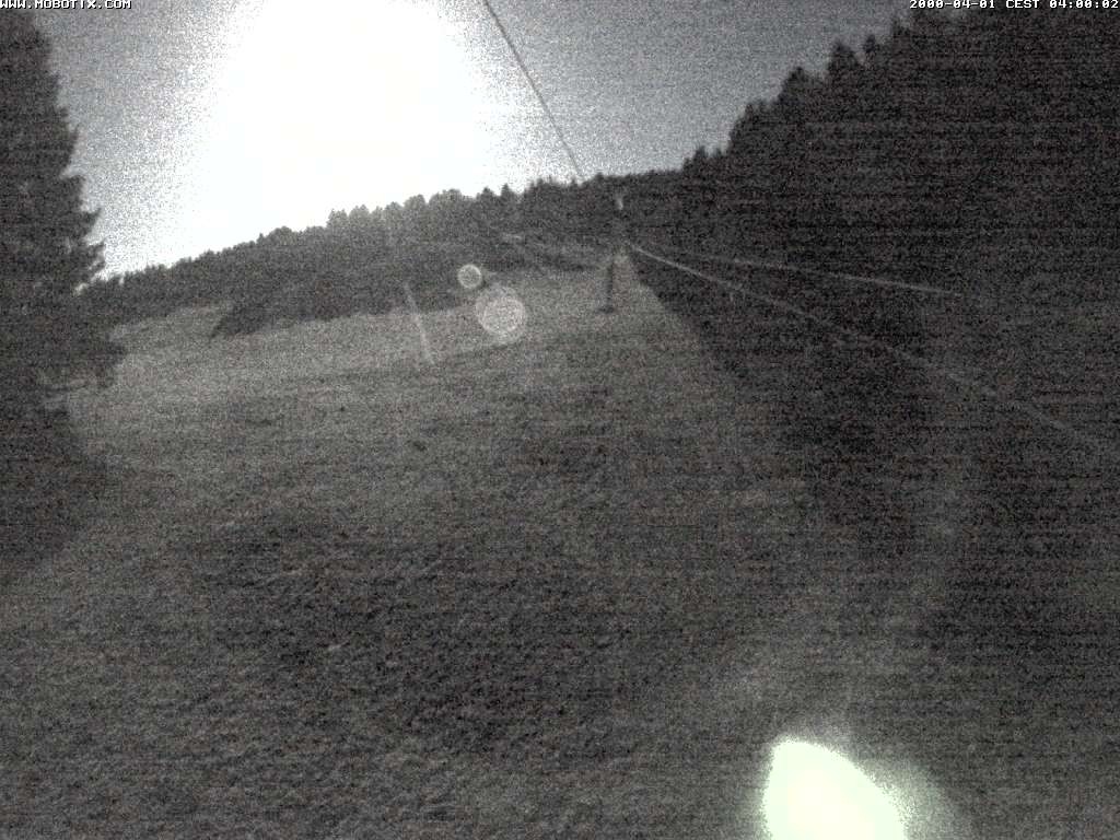 Archiv Foto Webcam Eschenberglifte Niedersfeld Blick auf die Piste