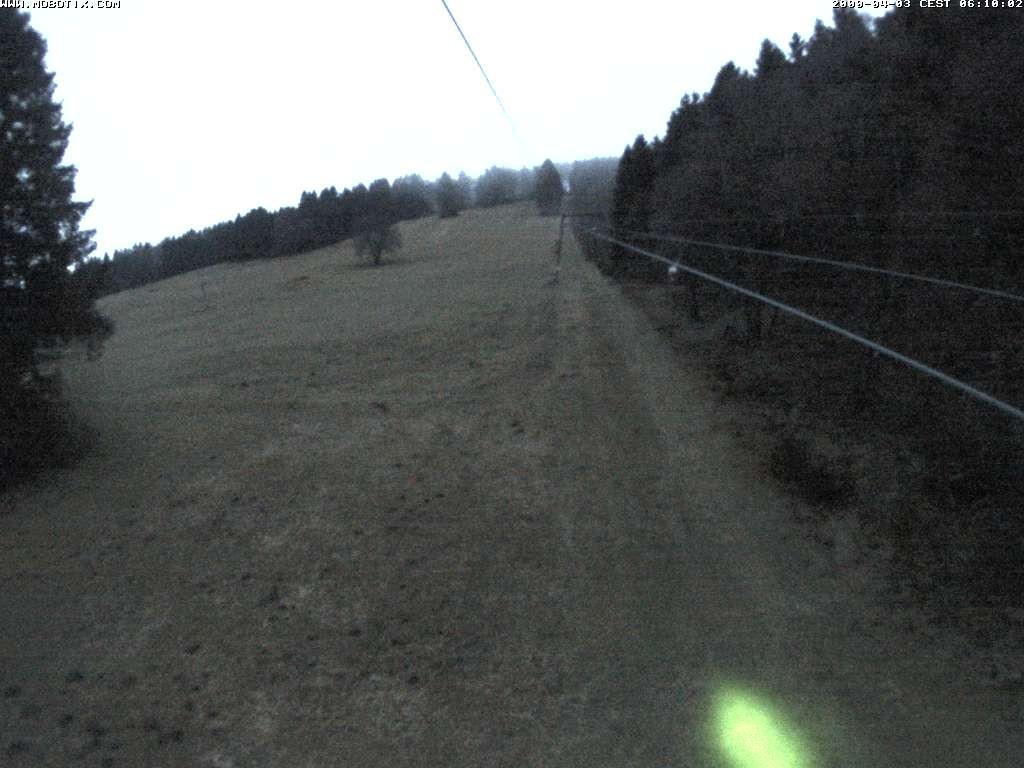 Archived image Webcam Eschenberglifte Niedersfeld the slope