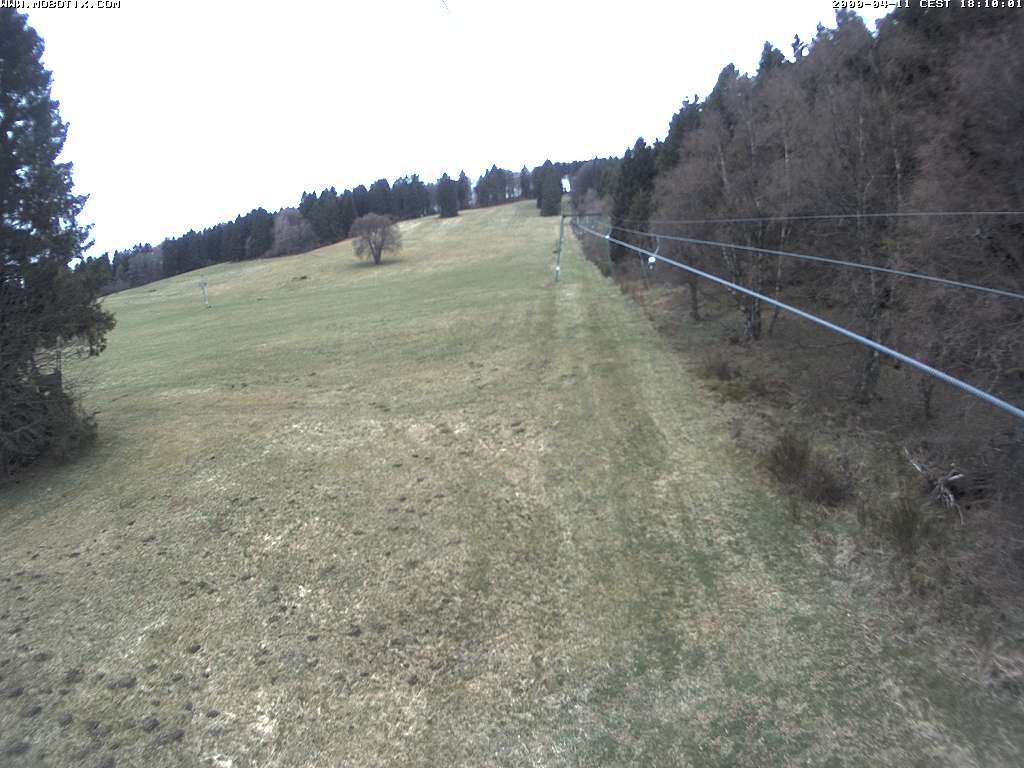 Archiv Foto Webcam Eschenberglifte Niedersfeld Blick auf die Piste