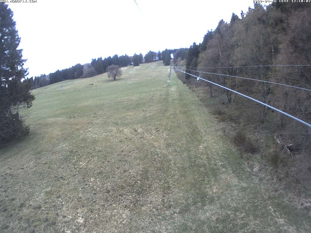 Archived image Webcam Eschenberglifte Niedersfeld the slope