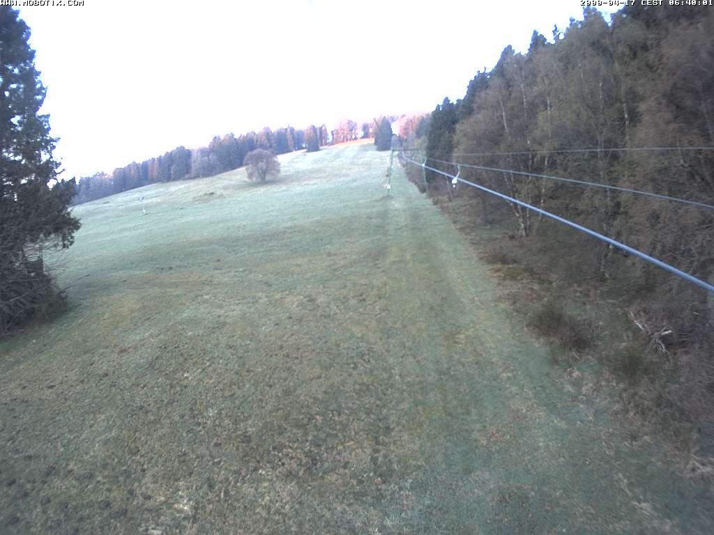 Archiv Foto Webcam Eschenberglifte Niedersfeld Blick auf die Piste