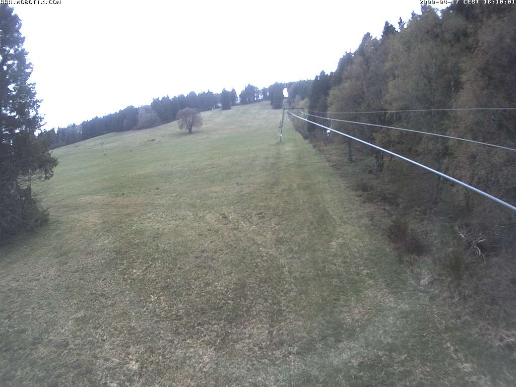 Archiv Foto Webcam Eschenberglifte Niedersfeld Blick auf die Piste