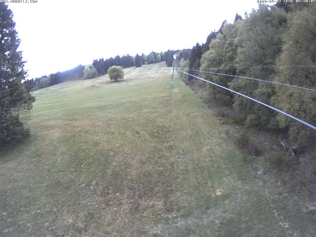 Archiv Foto Webcam Eschenberglifte Niedersfeld Blick auf die Piste
