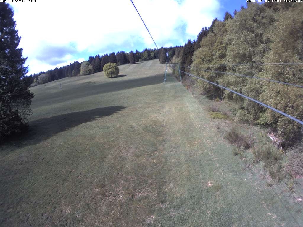 Archived image Webcam Eschenberglifte Niedersfeld the slope