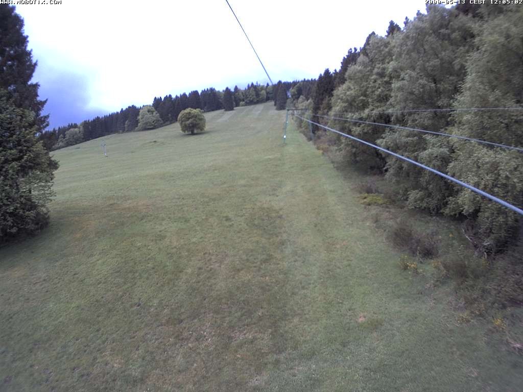 Archived image Webcam Eschenberglifte Niedersfeld the slope