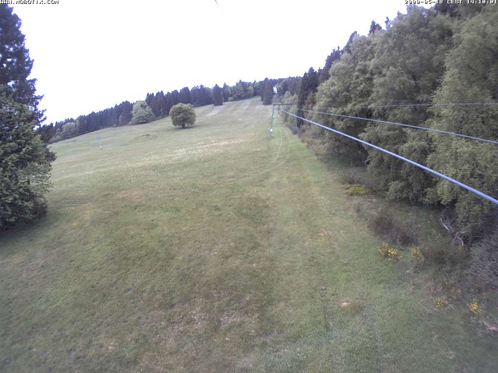 Archiv Foto Webcam Eschenberglifte Niedersfeld Blick auf die Piste