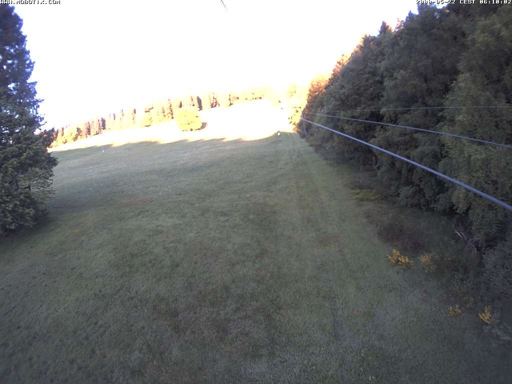 Archived image Webcam Eschenberglifte Niedersfeld the slope