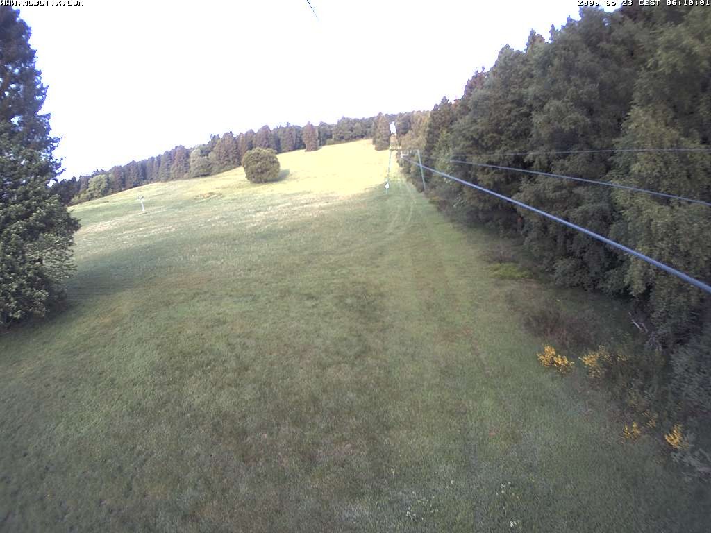 Archived image Webcam Eschenberglifte Niedersfeld the slope