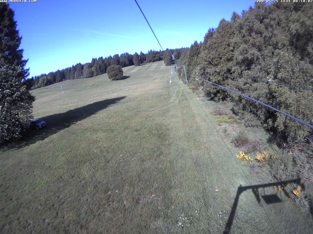 Archived image Webcam Eschenberglifte Niedersfeld the slope