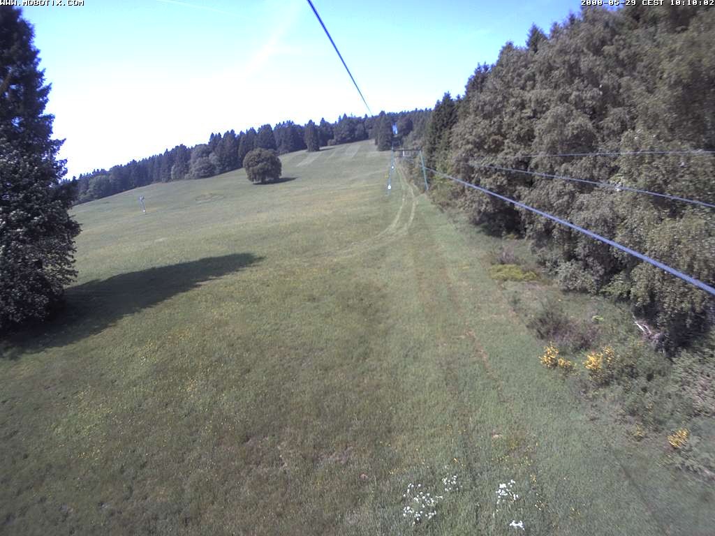 Archived image Webcam Eschenberglifte Niedersfeld the slope