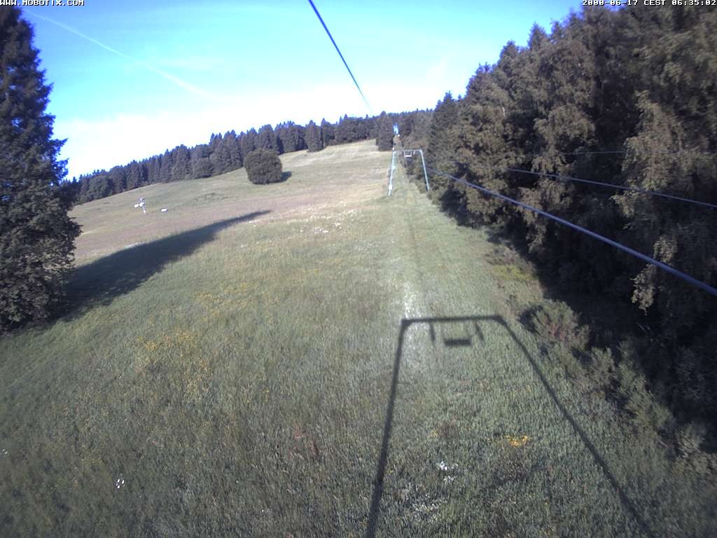 Archiv Foto Webcam Eschenberglifte Niedersfeld Blick auf die Piste