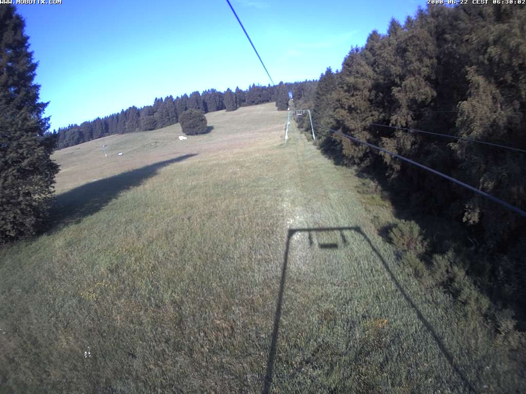 Archived image Webcam Eschenberglifte Niedersfeld the slope