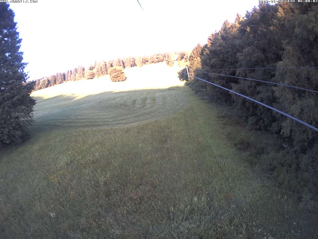 Archived image Webcam Eschenberglifte Niedersfeld the slope