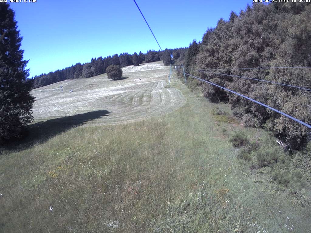 Archived image Webcam Eschenberglifte Niedersfeld the slope