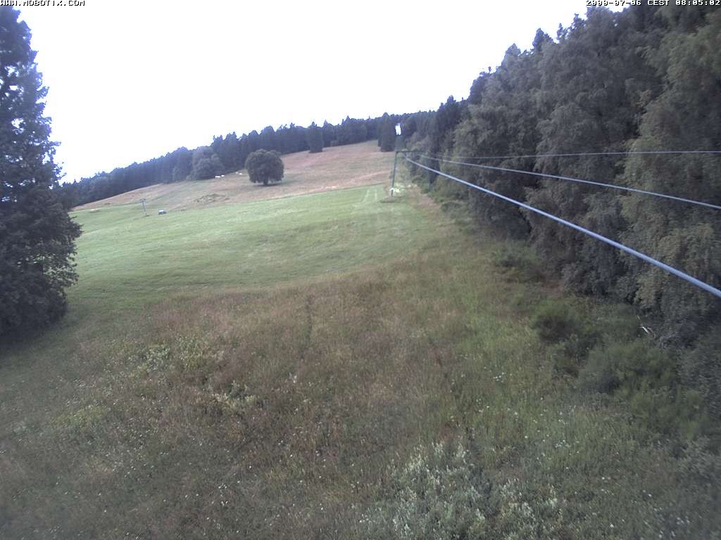 Archived image Webcam Eschenberglifte Niedersfeld the slope