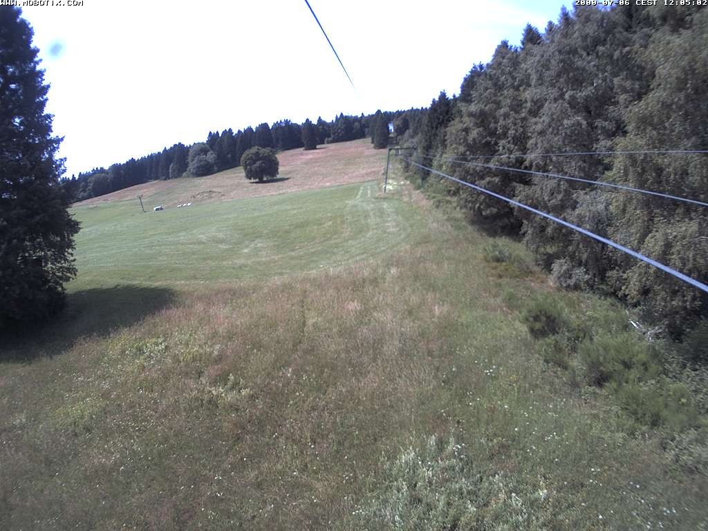 Archived image Webcam Eschenberglifte Niedersfeld the slope