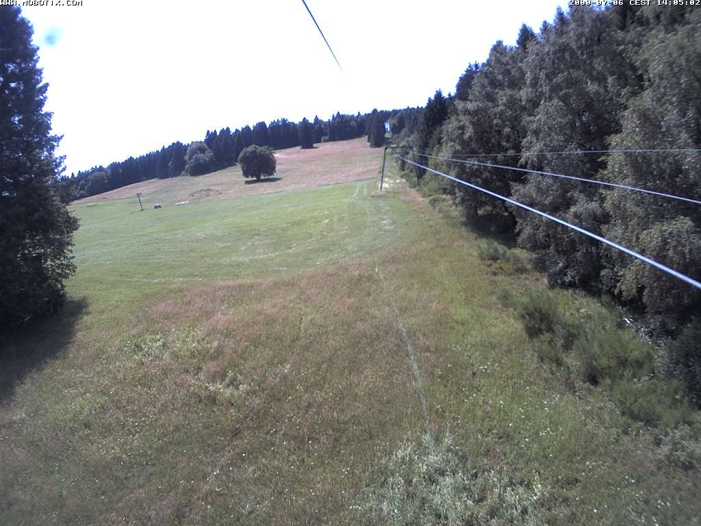 Archived image Webcam Eschenberglifte Niedersfeld the slope