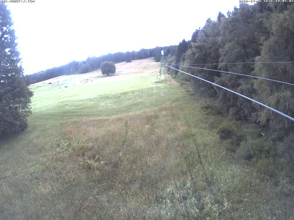 Archived image Webcam Eschenberglifte Niedersfeld the slope