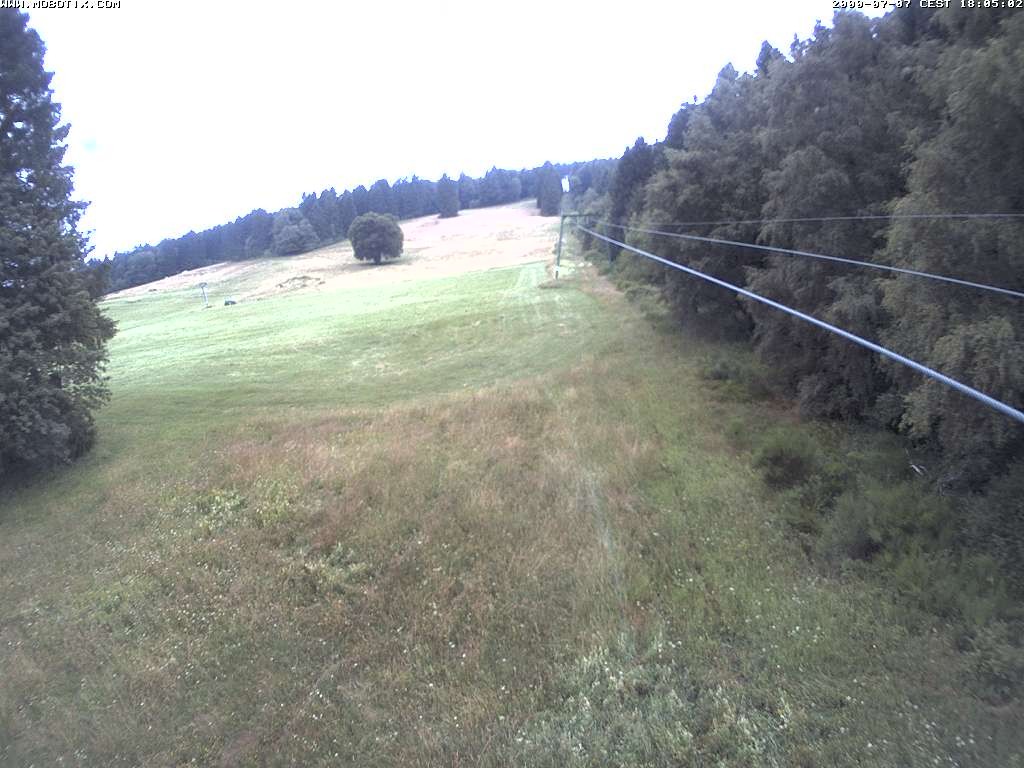 Archiv Foto Webcam Eschenberglifte Niedersfeld Blick auf die Piste