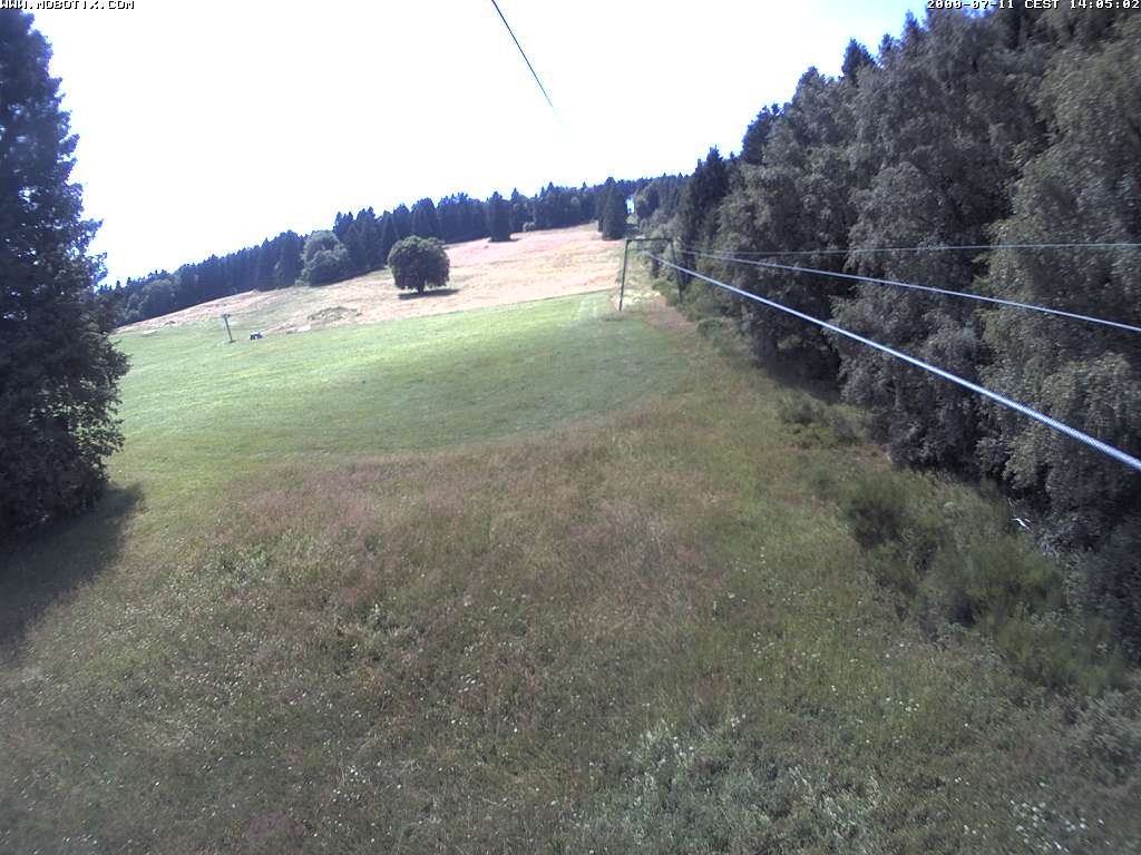 Archived image Webcam Eschenberglifte Niedersfeld the slope