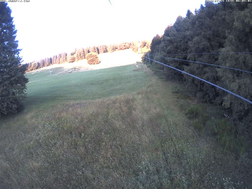 Archiv Foto Webcam Eschenberglifte Niedersfeld Blick auf die Piste