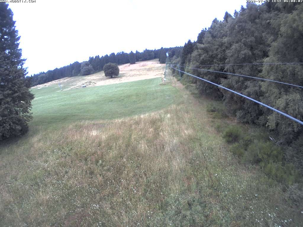 Archiv Foto Webcam Eschenberglifte Niedersfeld Blick auf die Piste