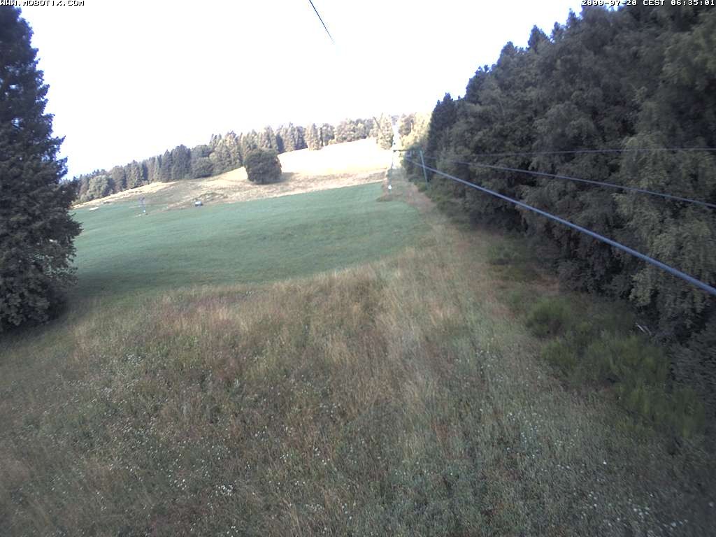 Archiv Foto Webcam Eschenberglifte Niedersfeld Blick auf die Piste