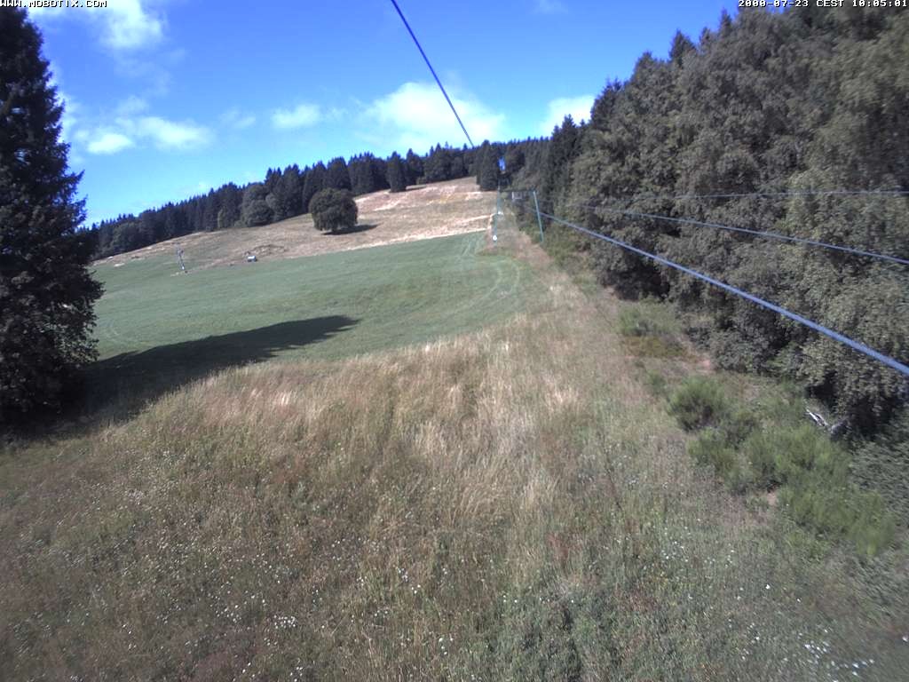 Archiv Foto Webcam Eschenberglifte Niedersfeld Blick auf die Piste