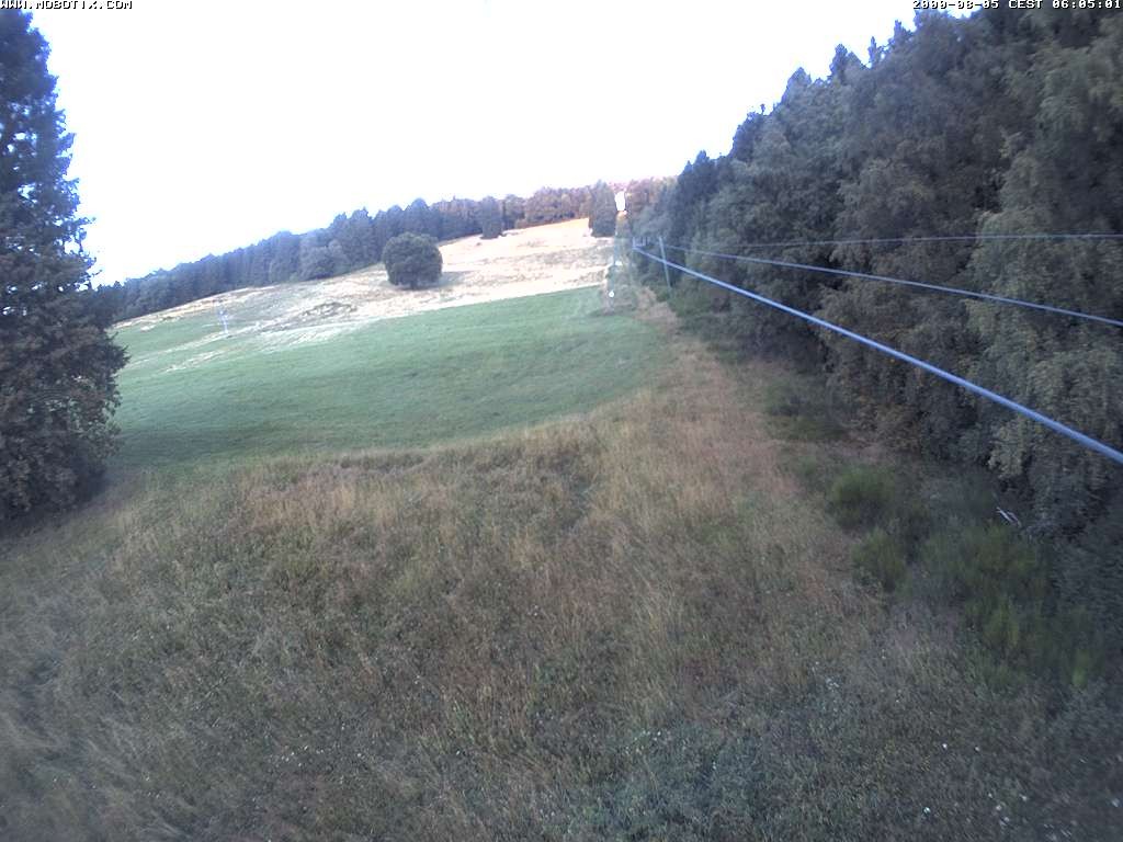 Archived image Webcam Eschenberglifte Niedersfeld the slope
