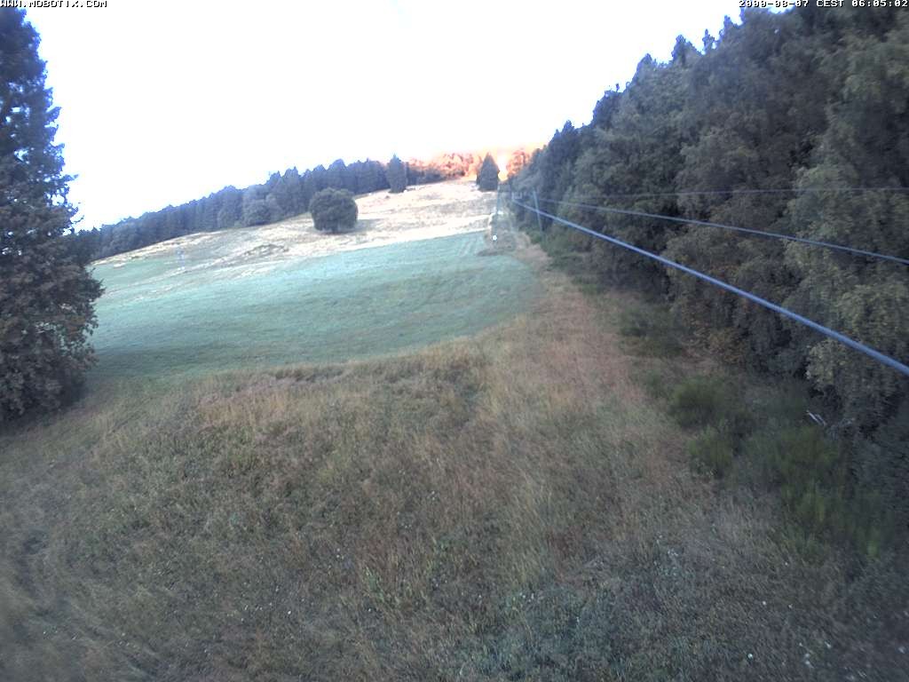 Archived image Webcam Eschenberglifte Niedersfeld the slope