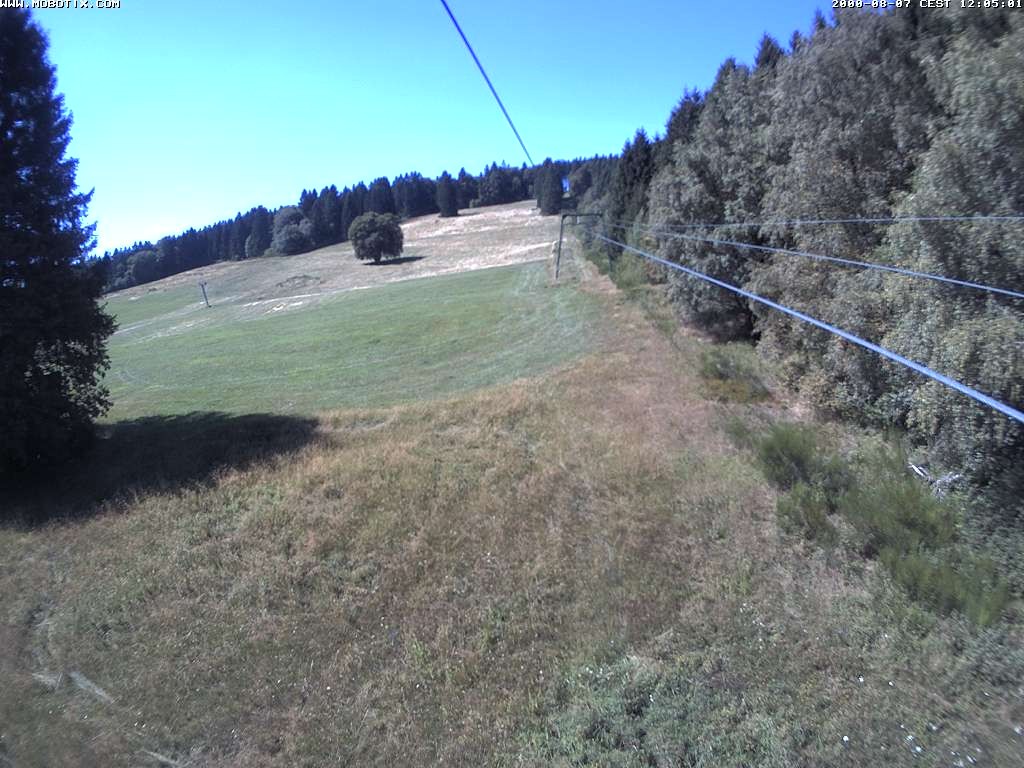 Archived image Webcam Eschenberglifte Niedersfeld the slope