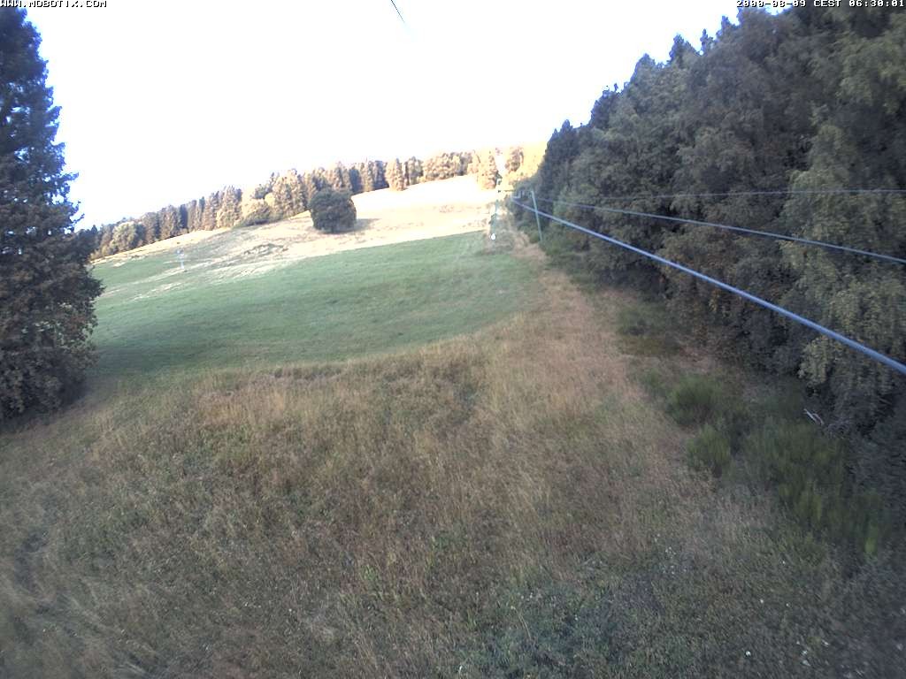 Archived image Webcam Eschenberglifte Niedersfeld the slope