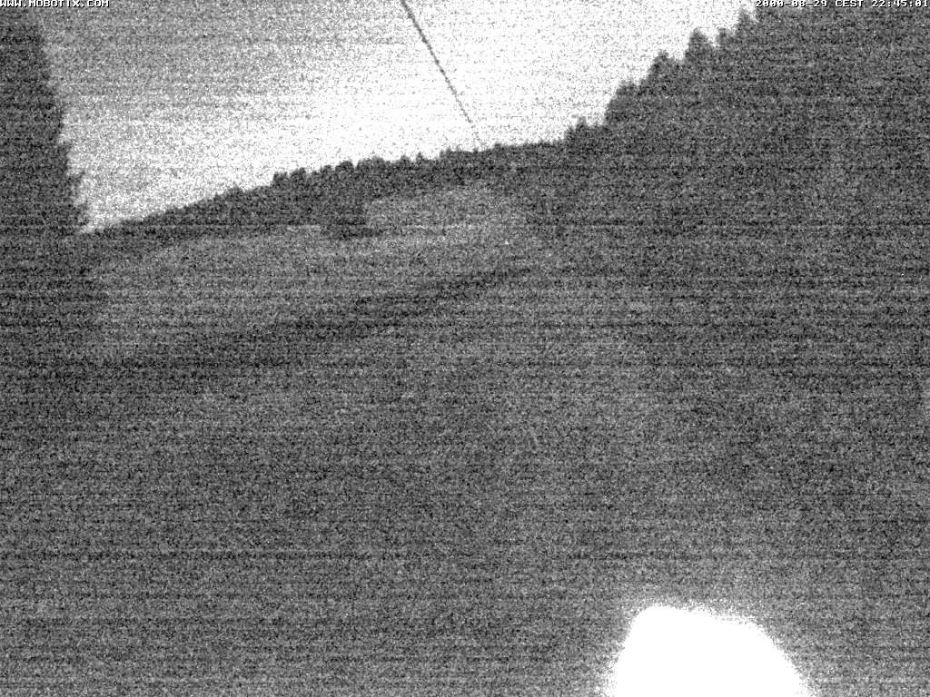 Archiv Foto Webcam Eschenberglifte Niedersfeld Blick auf die Piste