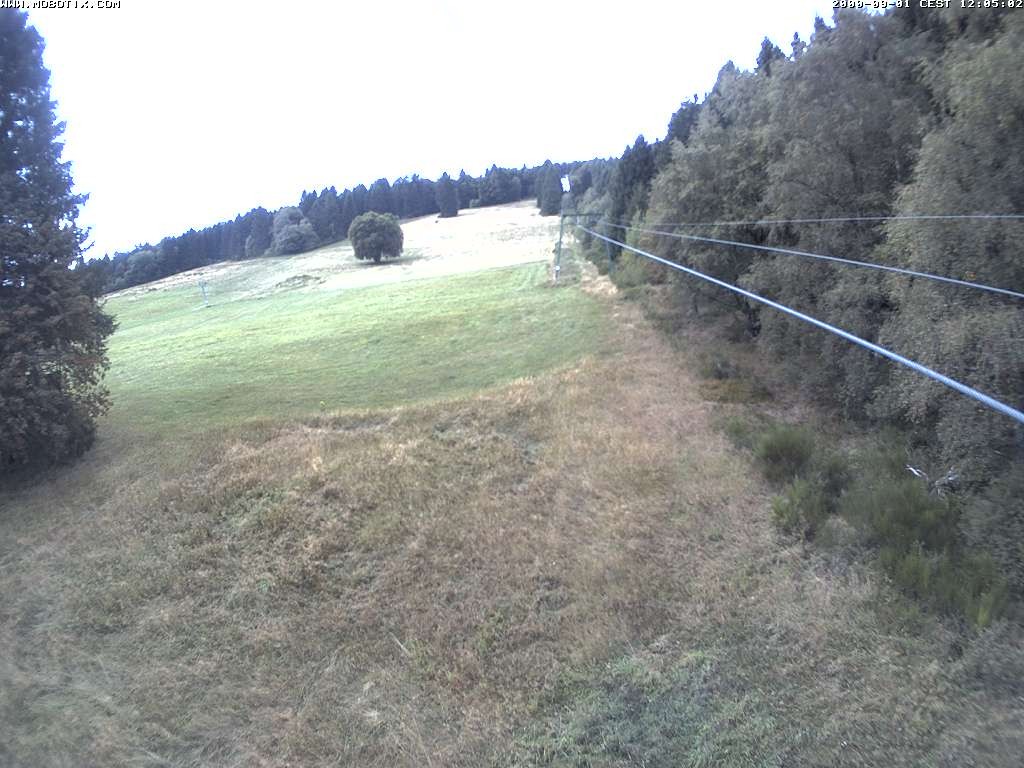 Archived image Webcam Eschenberglifte Niedersfeld the slope