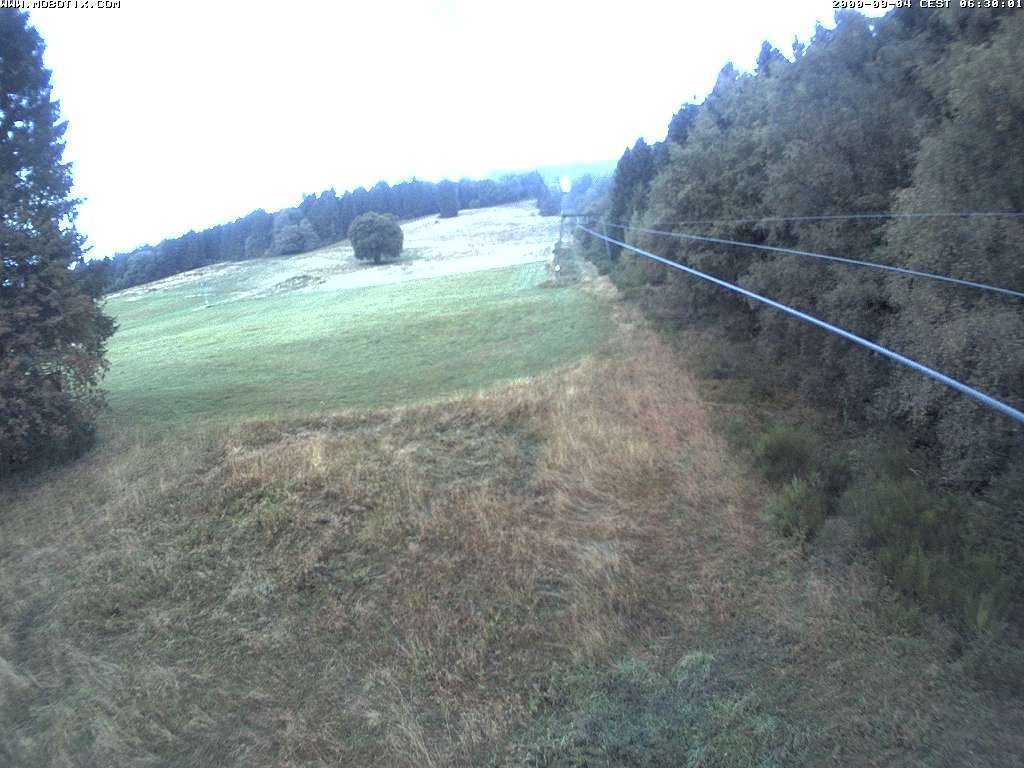 Archiv Foto Webcam Eschenberglifte Niedersfeld Blick auf die Piste