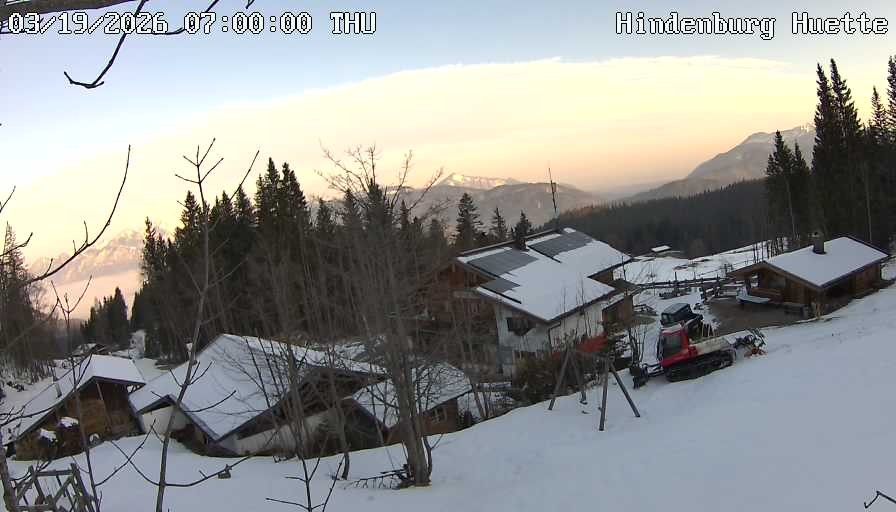 Archiv Foto Webcam Reit im Winkl: Hindenburghütte - Hemmersuppenalm