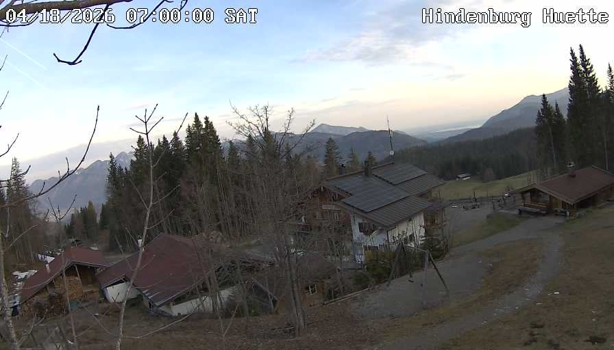 Archiv Foto Webcam Reit im Winkl: Hindenburghütte - Hemmersuppenalm
