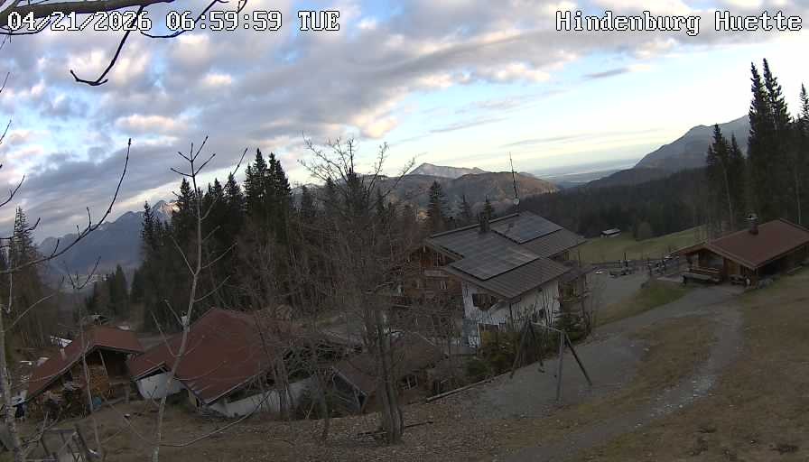 Archiv Foto Webcam Reit im Winkl: Hindenburghütte - Hemmersuppenalm