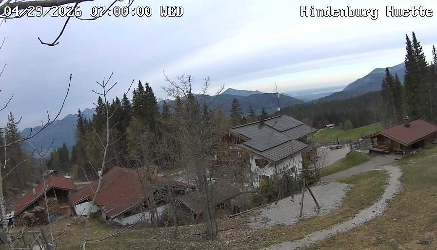 Archiv Foto Webcam Reit im Winkl: Hindenburghütte - Hemmersuppenalm