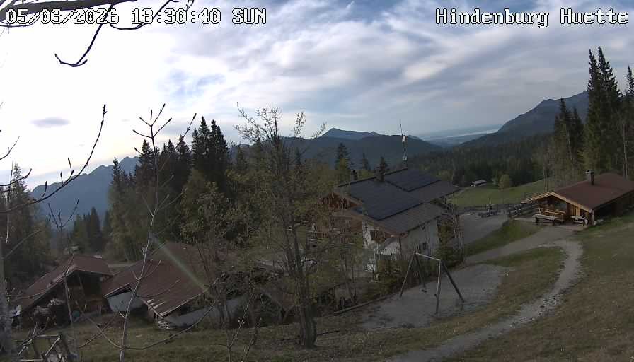 Archiv Foto Webcam Reit im Winkl: Hindenburghütte - Hemmersuppenalm