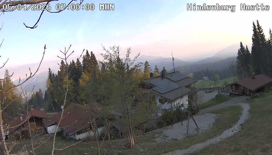 Archiv Foto Webcam Reit im Winkl: Hindenburghütte - Hemmersuppenalm