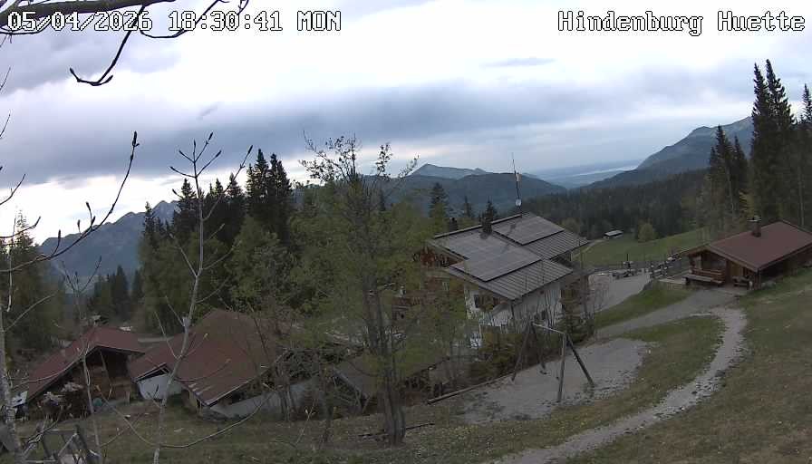 Archiv Foto Webcam Reit im Winkl: Hindenburghütte - Hemmersuppenalm