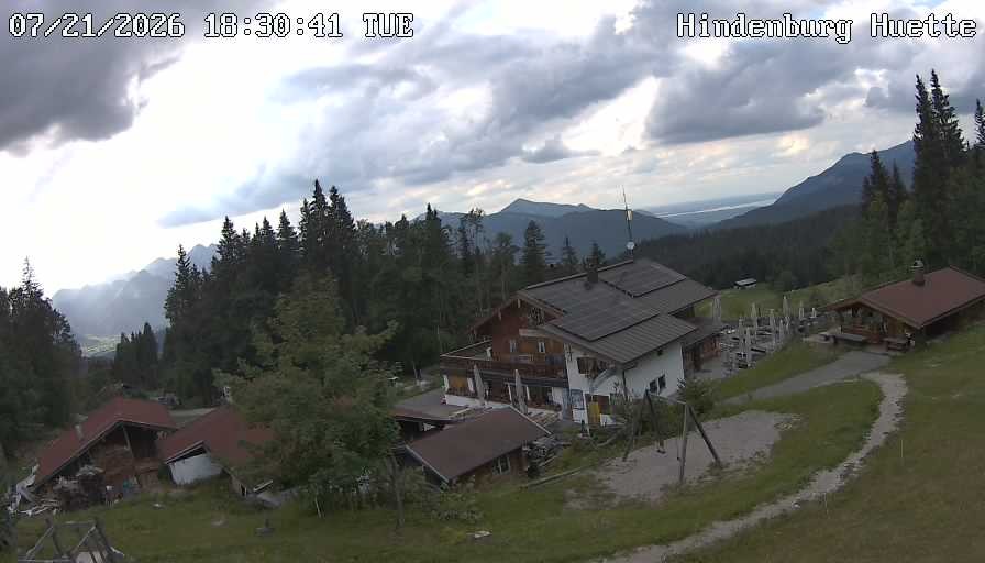 Archiv Foto Webcam Reit im Winkl: Hindenburghütte - Hemmersuppenalm