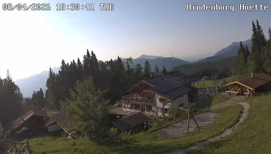 Archiv Foto Webcam Reit im Winkl: Hindenburghütte - Hemmersuppenalm