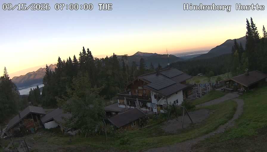 Archiv Foto Webcam Reit im Winkl: Hindenburghütte - Hemmersuppenalm