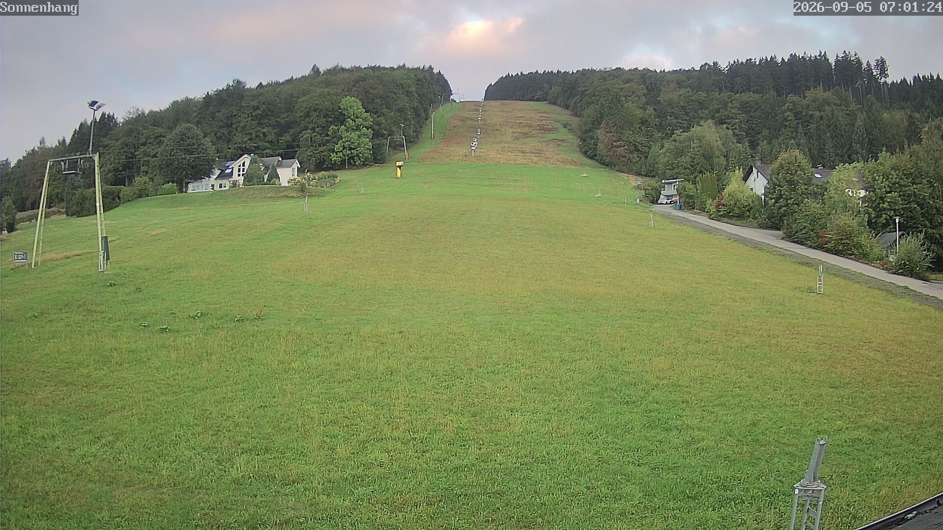 Archived image Webcam Schwalefeld slope