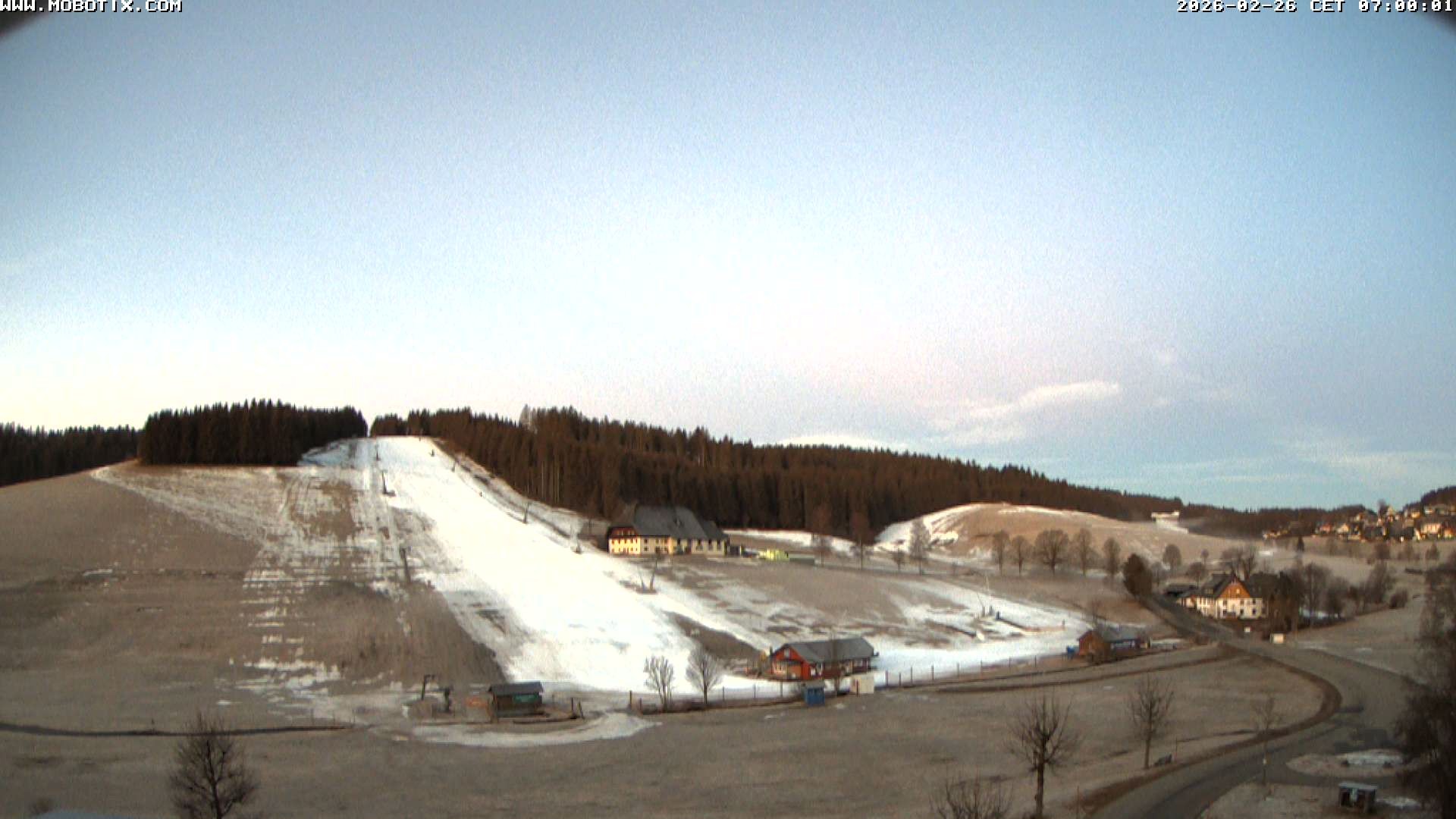 Archived image Webcam Schneeberg ski lift (Titisee)
