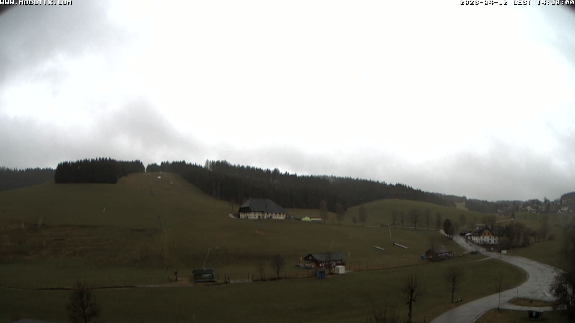 Archived image Webcam Schneeberg ski lift (Titisee)