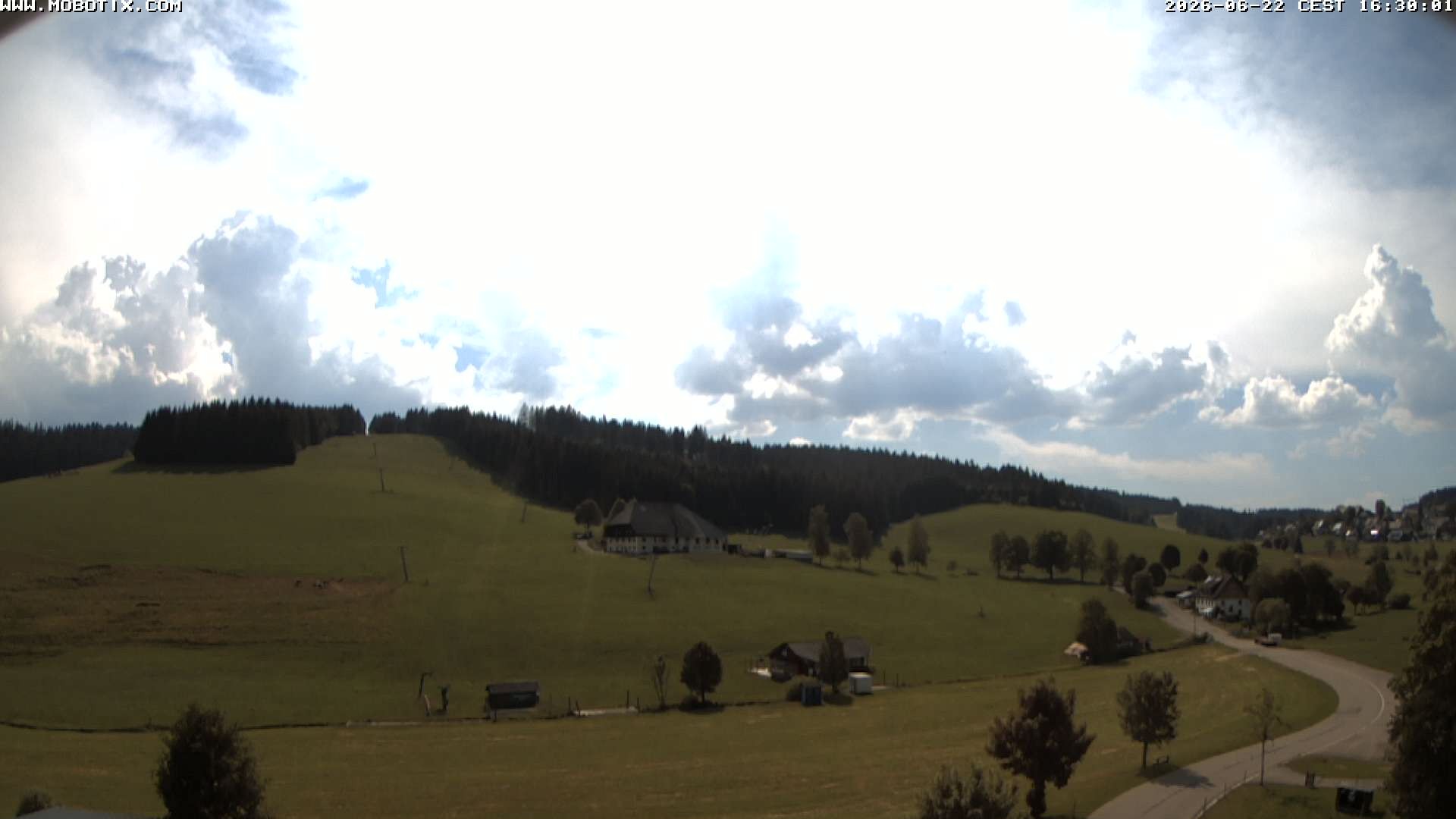 Archived image Webcam Schneeberg ski lift (Titisee)